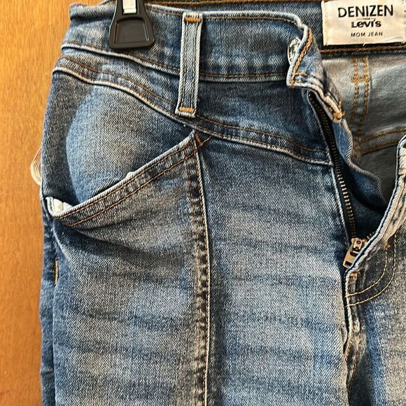 Mom jeans from Levi’s - Picture 3 of 7